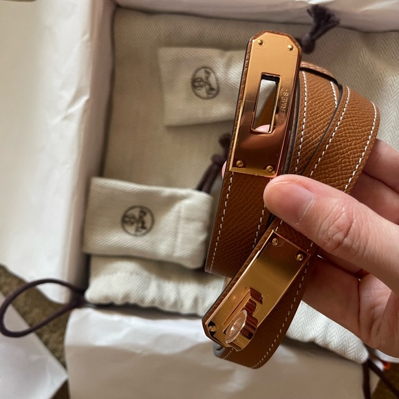 Pristine Hermes Kelly Belt, Gold Epsom leather + Gold hardware - Picture 5 of 6